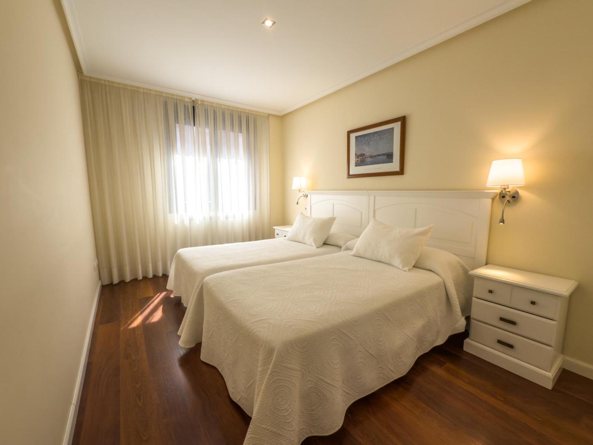 Apartamentos Verdemar リャネス エクステリア 写真